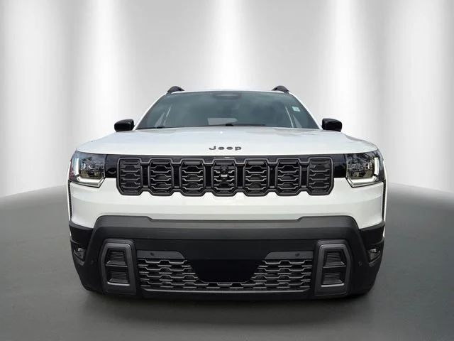 New 2026 Bright White Clear-Coat Exterior Paint Jeep Overland image 2