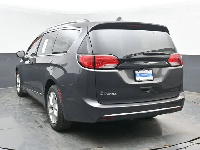 Used 2017 Gray Chrysler Touring L Plus image 6