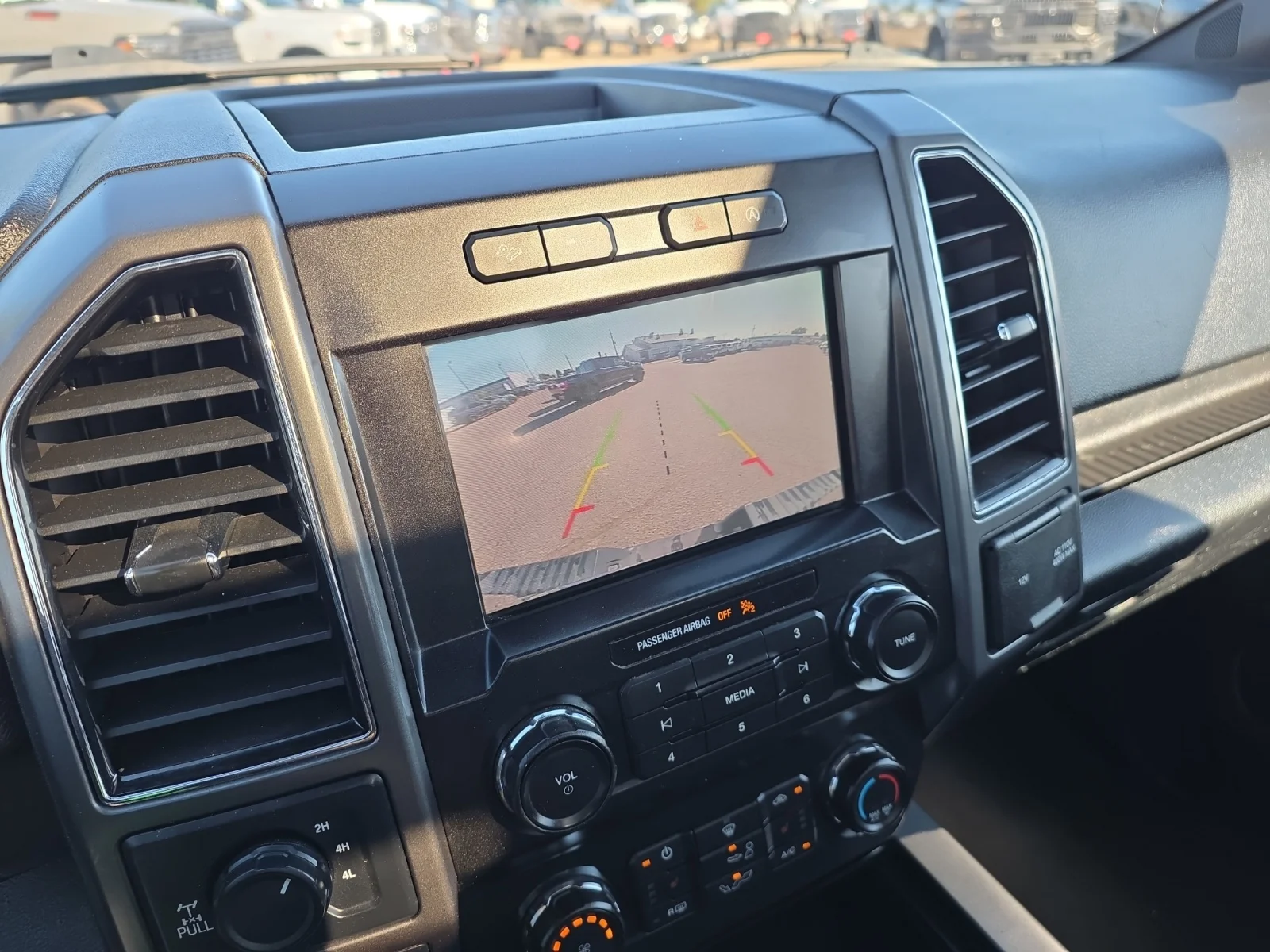 Used 2020 Agate Black Ford XLT image 18