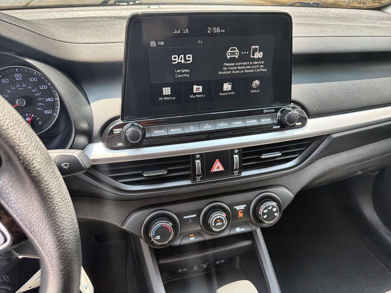 Used 2021 Black Kia LXS image 13