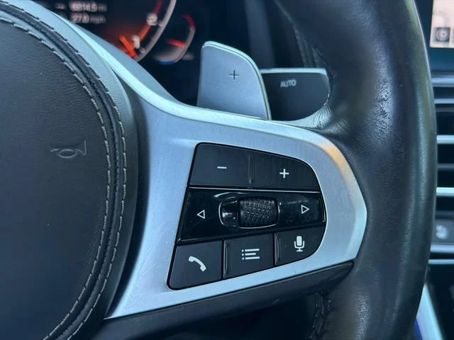 Used 2019 White BMW xDrive image 23