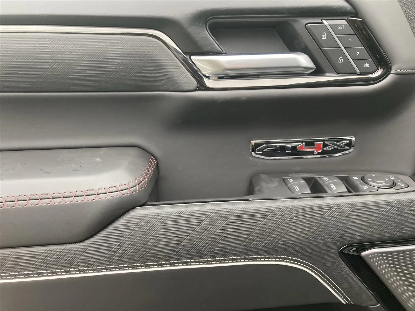New 2026 Onyx Black GMC AT4X image 19