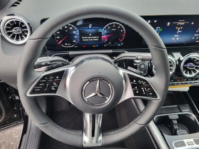 New 2026 Night Black Mercedes-Benz GLA 250 image 18