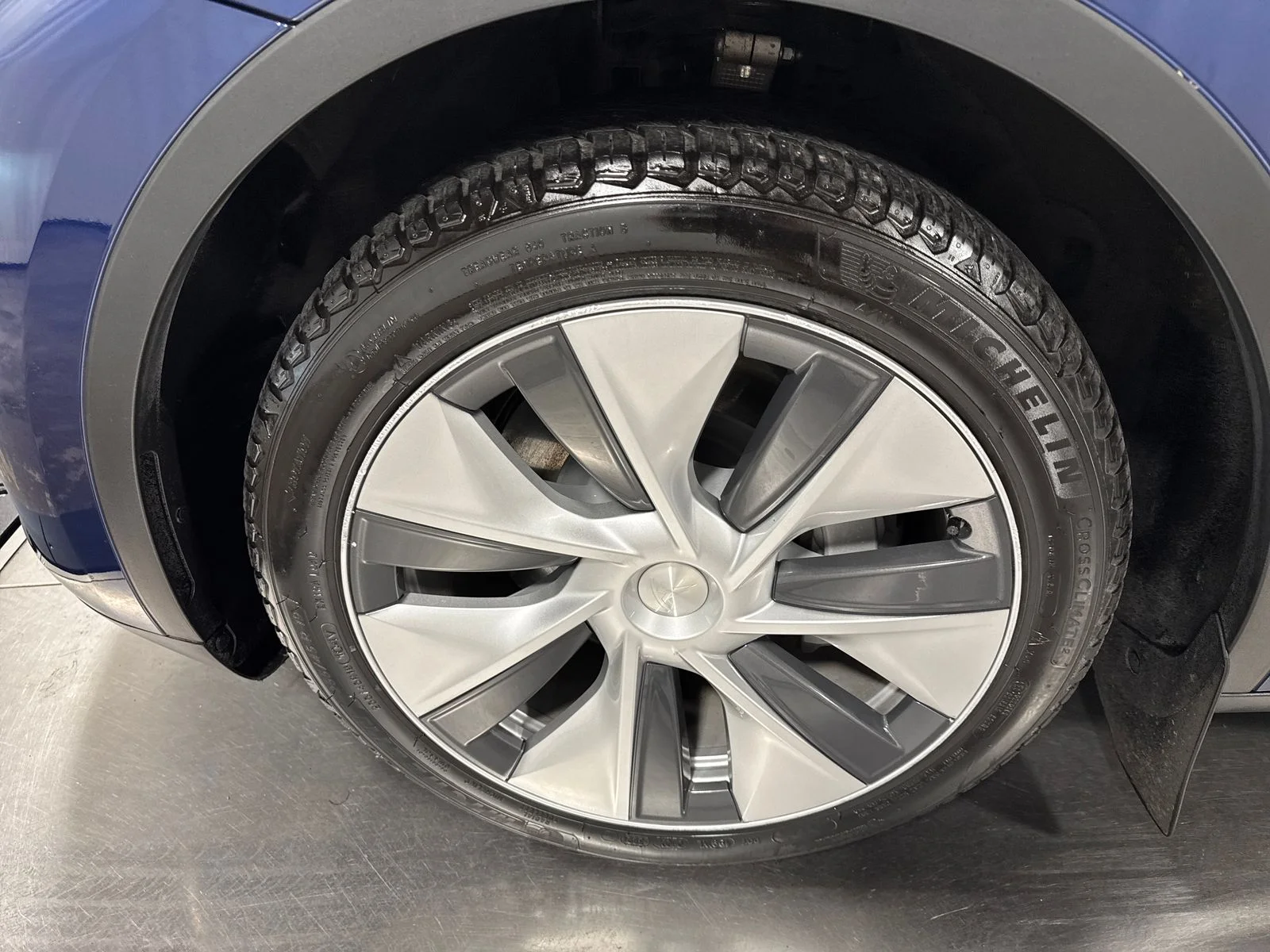 Used 2023 Tesla Model Y Long Range with VIN 7SAYGDEE1PF758857 for sale in Portland, OR