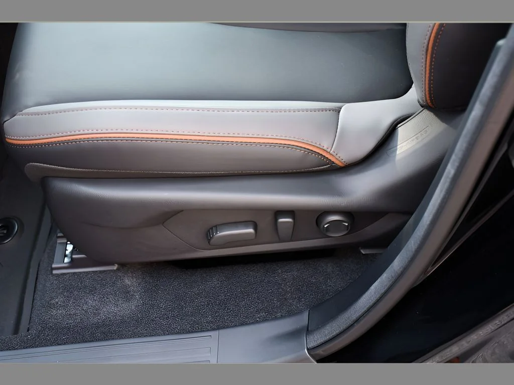 Used 2026 Black Subaru Sport Hybrid image 32