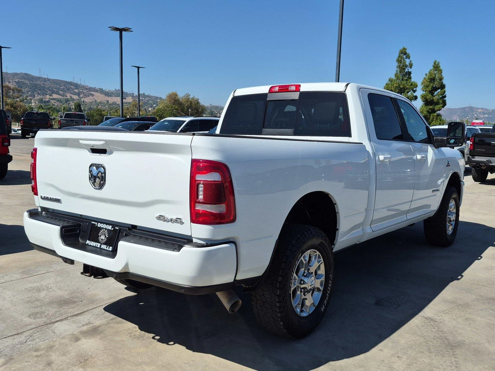 Used 2024  RAM TRUCK LARAM image 6