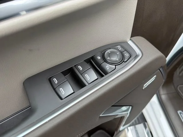 New 2026 Summit White GMC SLT image 17