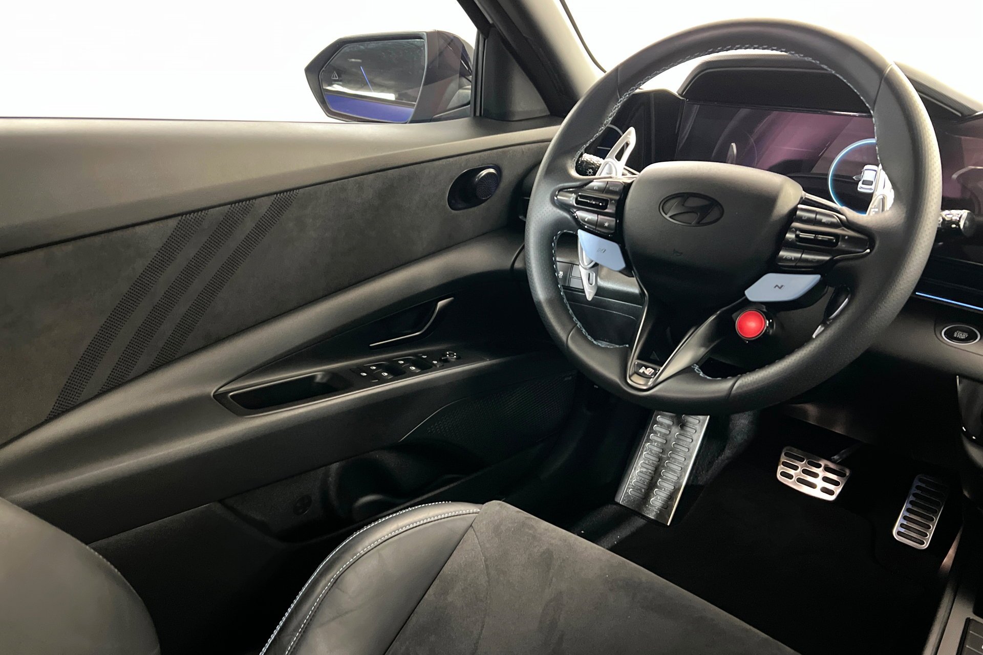 Used 2025 Intense Blue Hyundai Base image 12