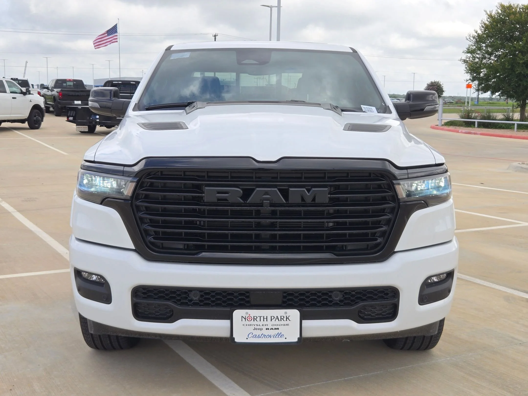 2026 RAM 1500 Laramie - Photo 8