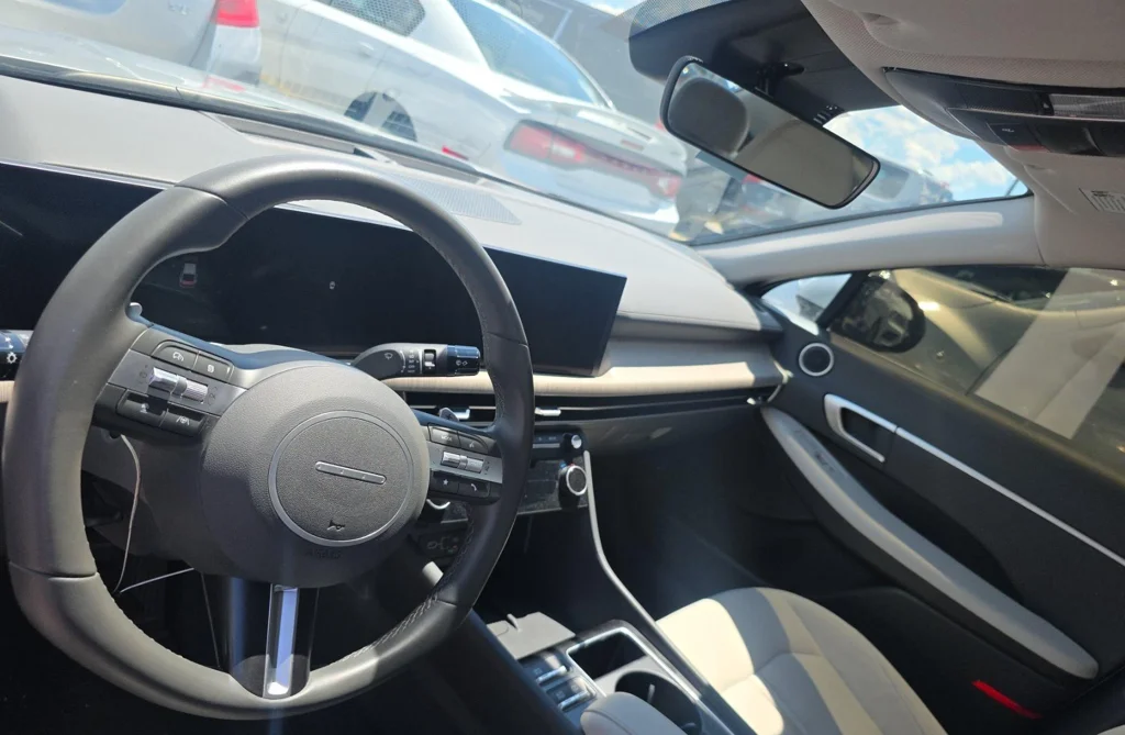 Used 2025 Silver Hyundai SEL image 6