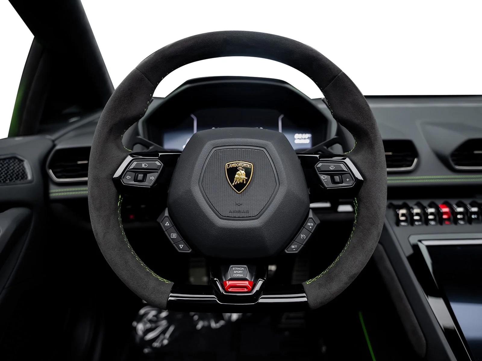 Used 2024 Green Lamborghini Base image 4