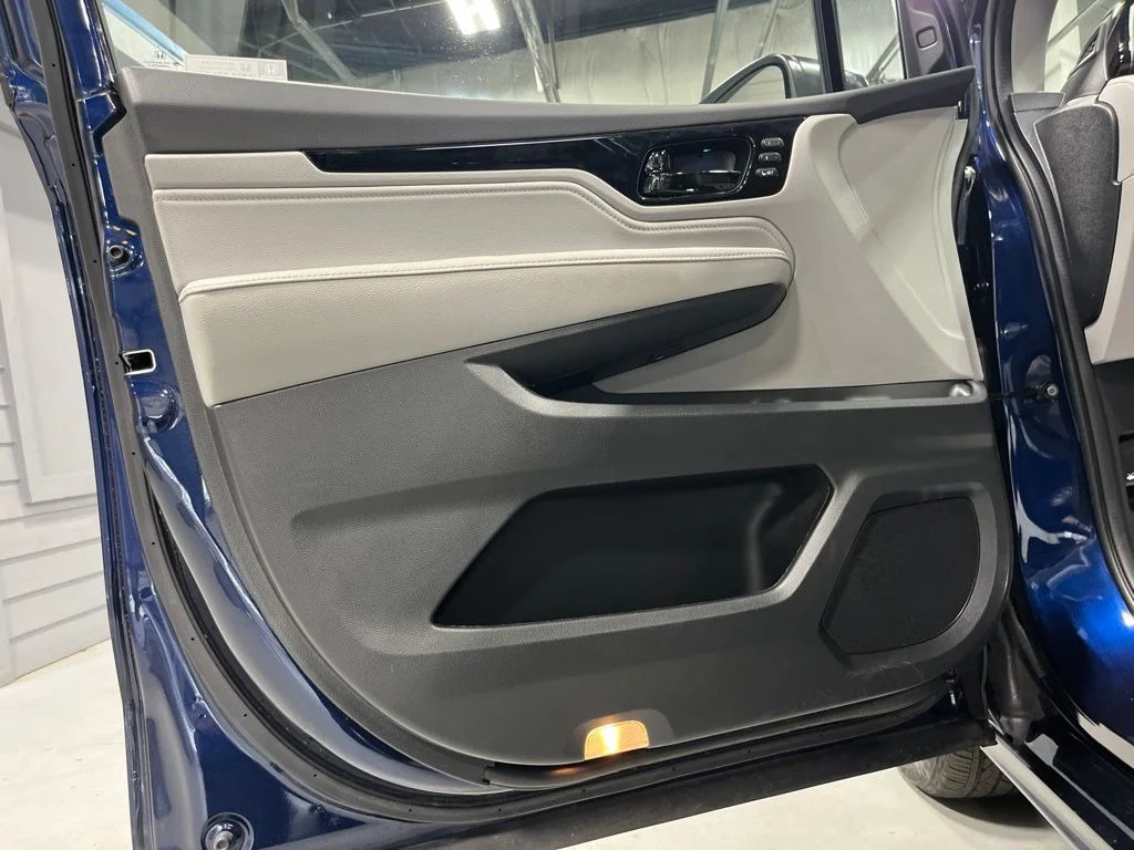 2024 Honda Odyssey Touring - Photo 10