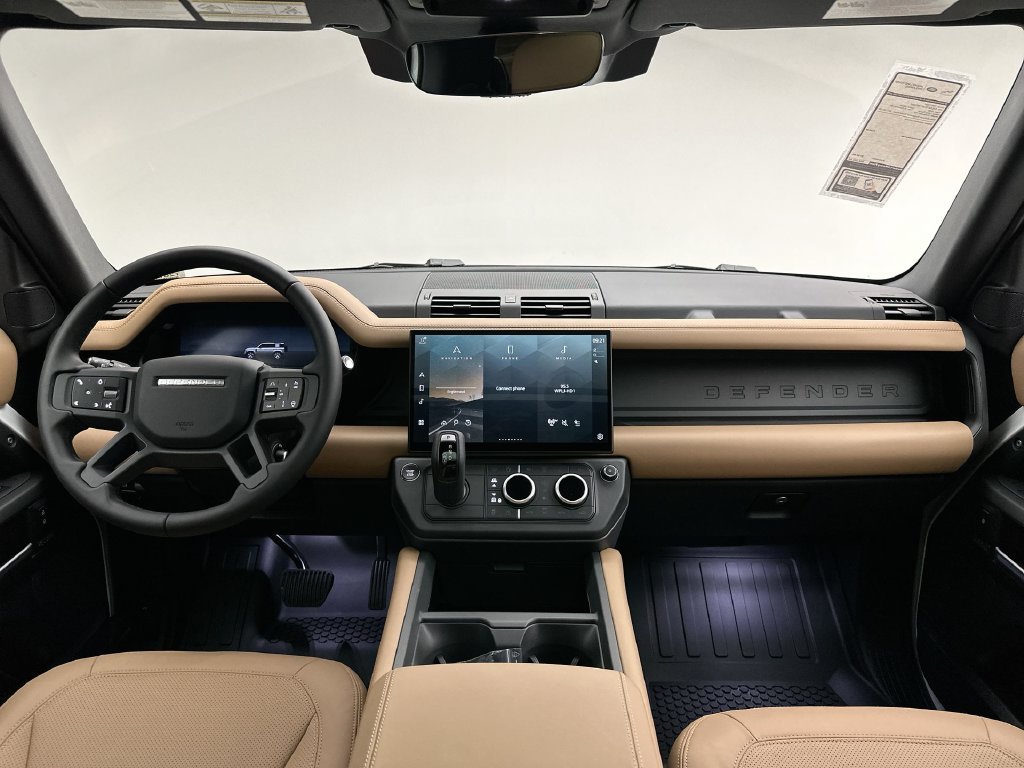 New 2026 Fuji White Land Rover X-Dynamic SE image 8