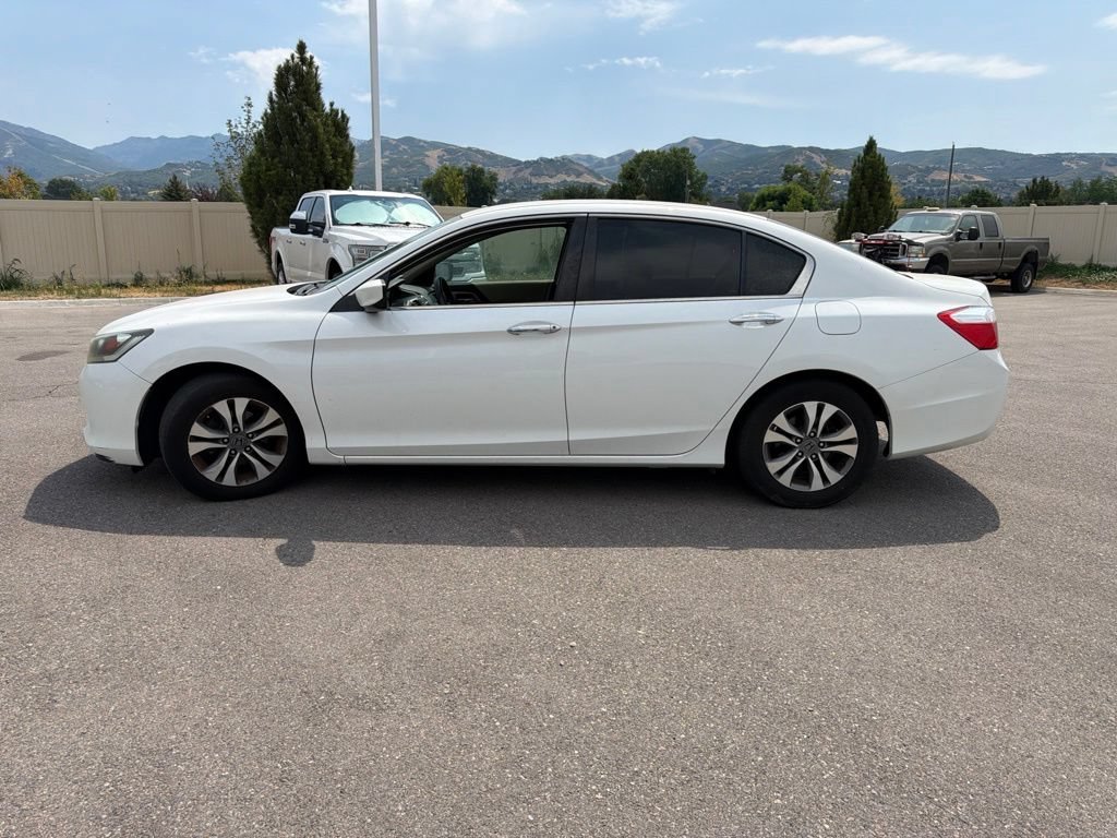 Used 2015  Honda LX image 9