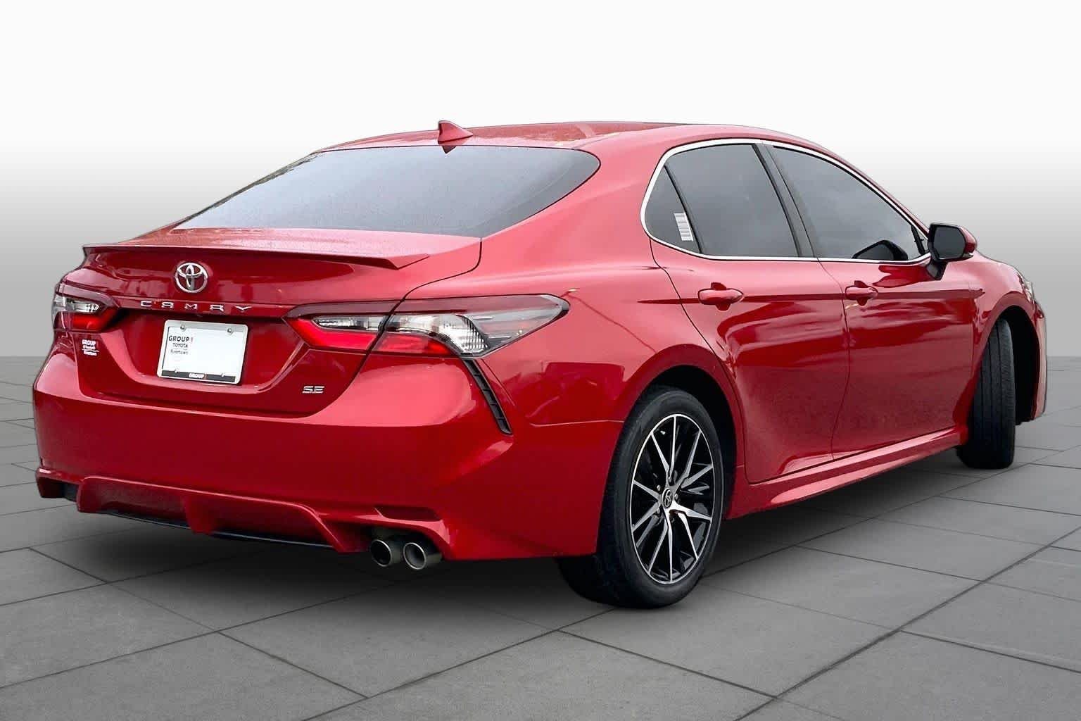 Used 2022 Supersonic Red Toyota SE image 12