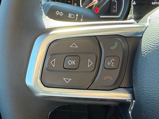 2025 Jeep Wrangler 4-Door Sahara - Photo 27
