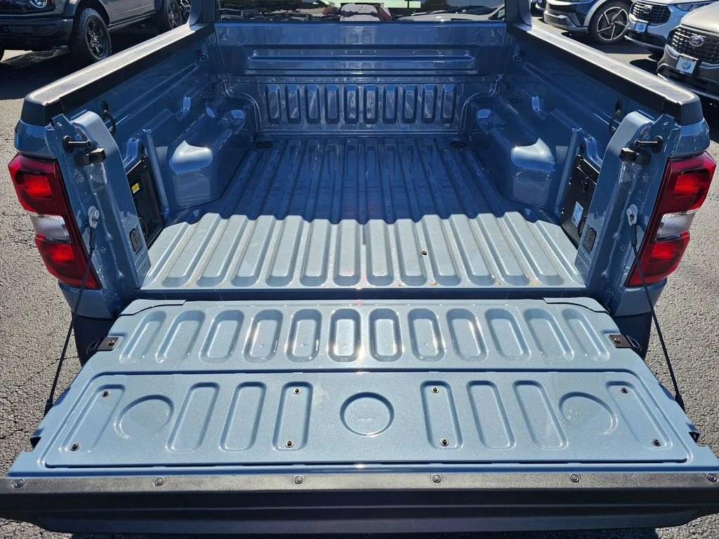 New 2025 Azure Gray Metallic Tri-Coat Ford XLT image 13