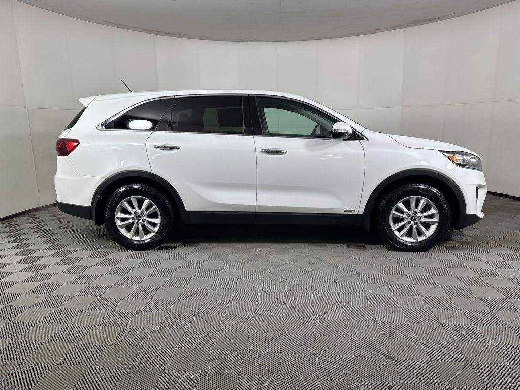 Used 2020 Snow White Pearl Kia LX image 19