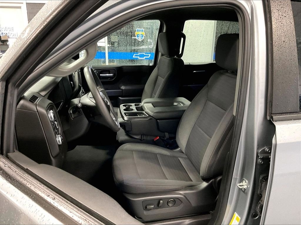 Used 2024 Silver GMC Pro image 10