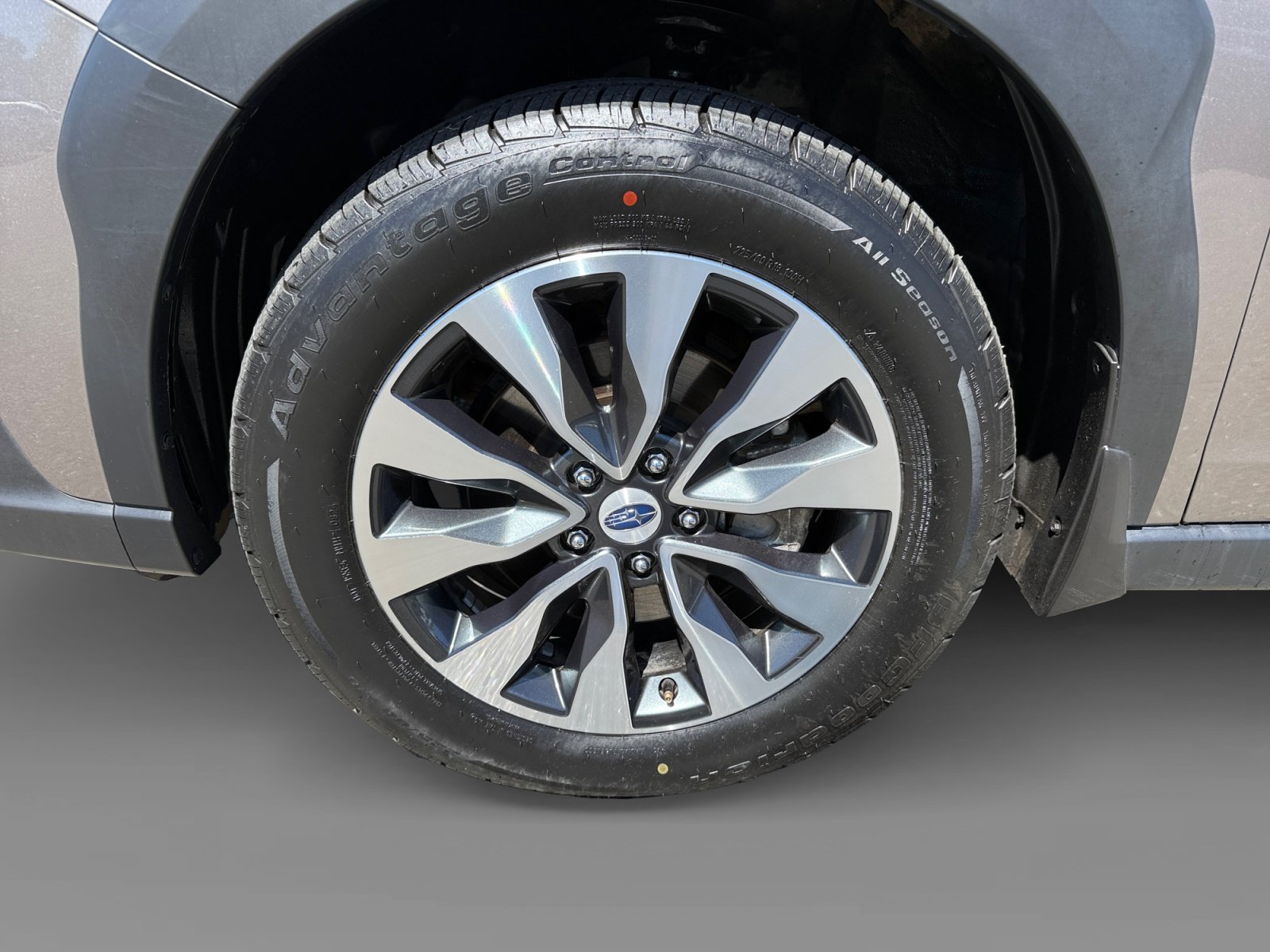 Used 2024 Bronze Metallic Subaru Limited image 9