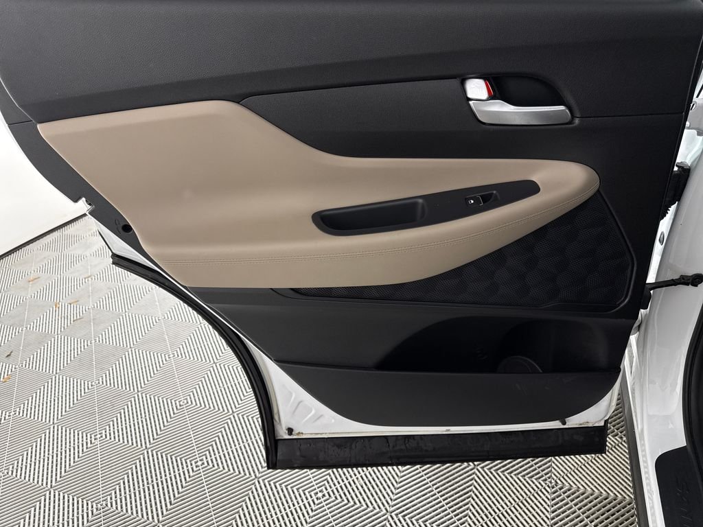 2021 Hyundai Santa Fe SE - Photo 11