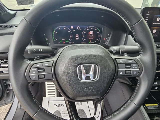 Used 2025  Honda Sport image 28