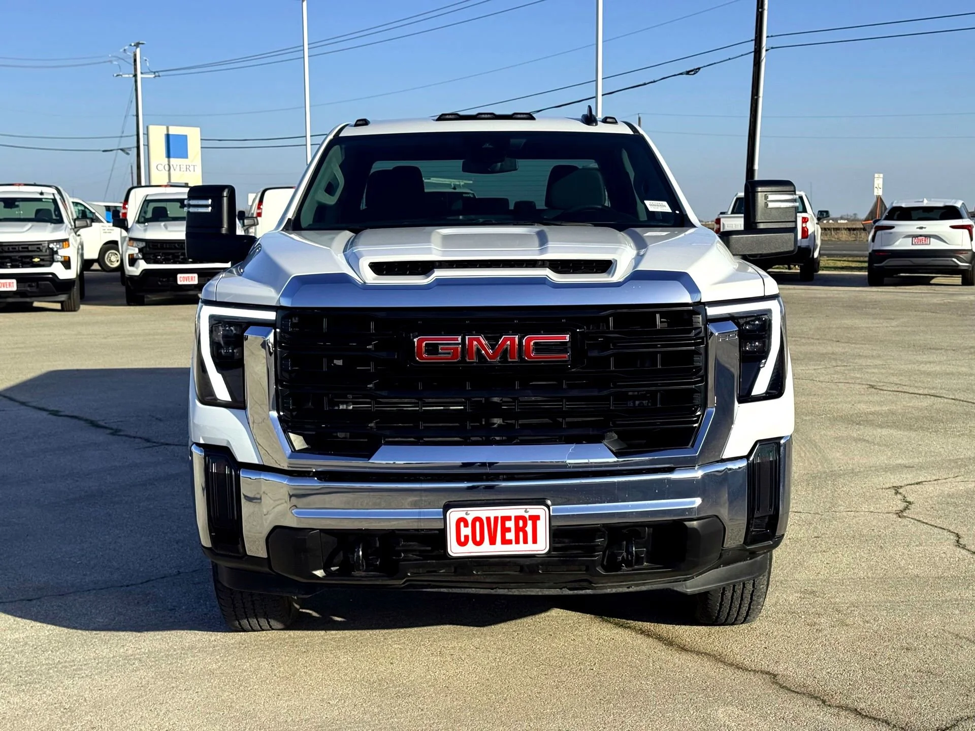 Used 2024 Summit White GMC Pro image 4