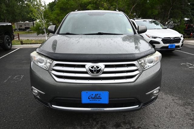 Used 2012 Green Toyota SE image 7