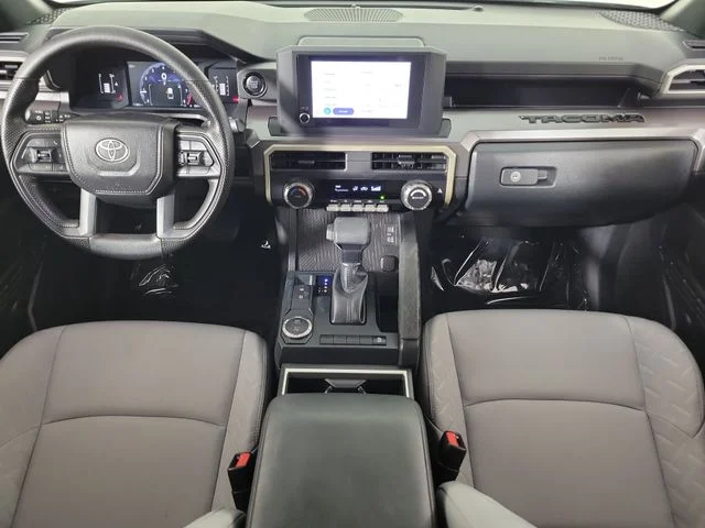 Used 2025 White Toyota SR5 image 16