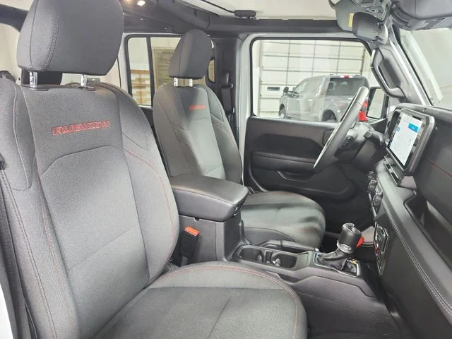 Used 2025 White Jeep Rubicon image 37