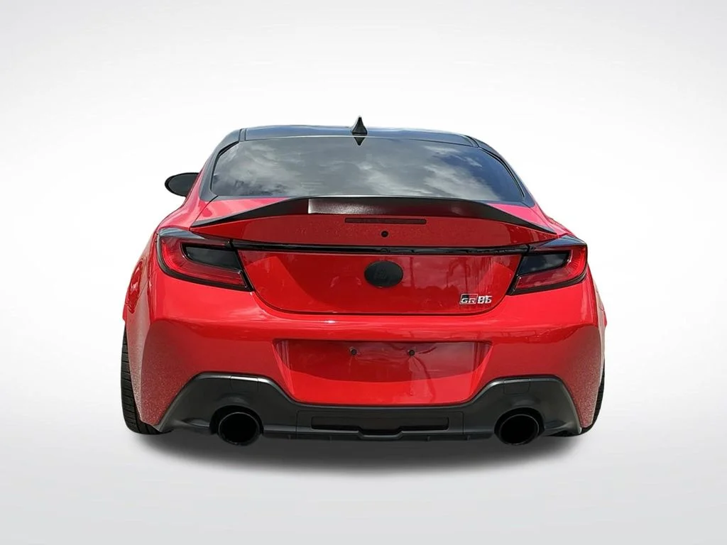 Used 2023  Toyota Premium image 9