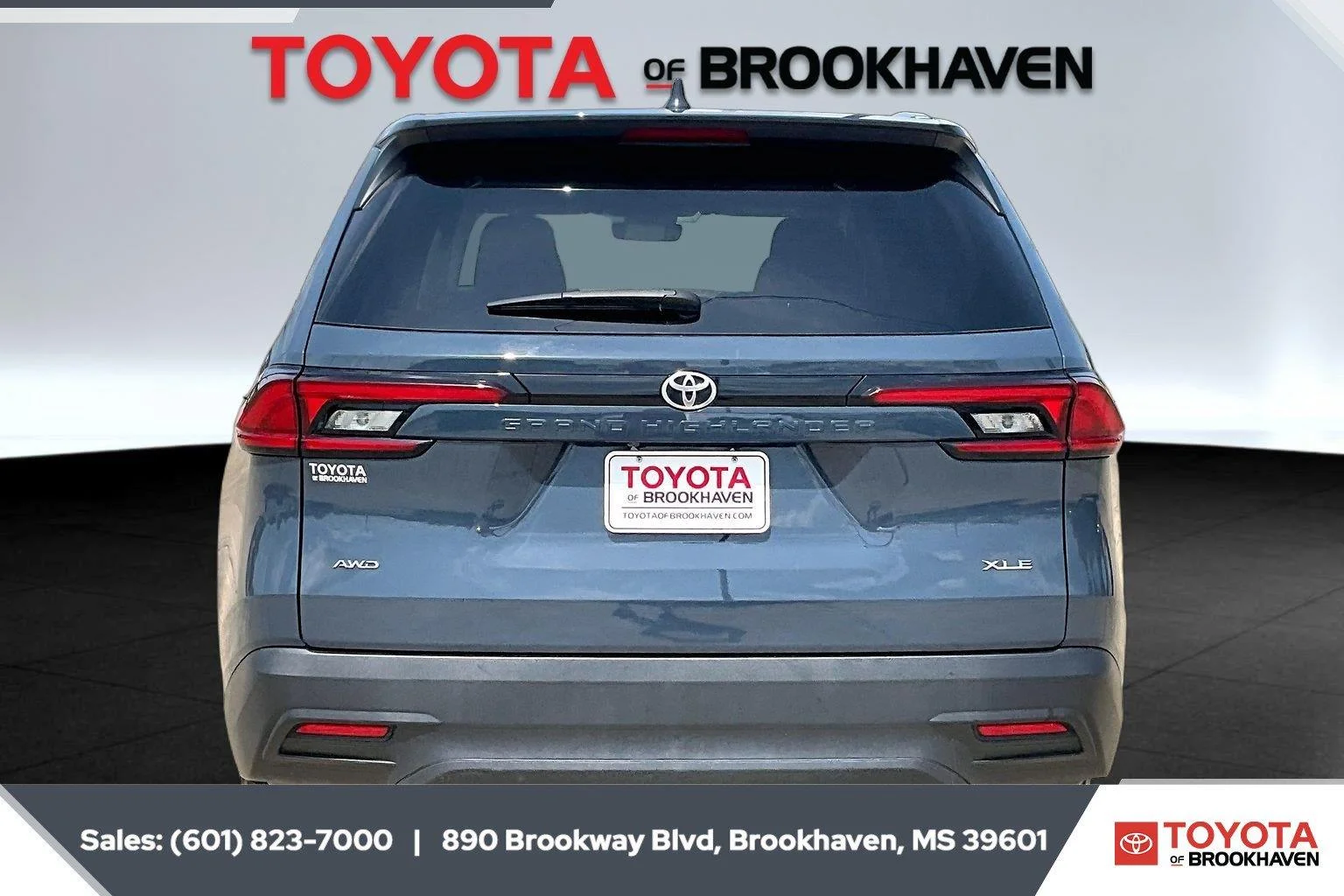 Used 2025 Storm Cloud Toyota XLE image 4