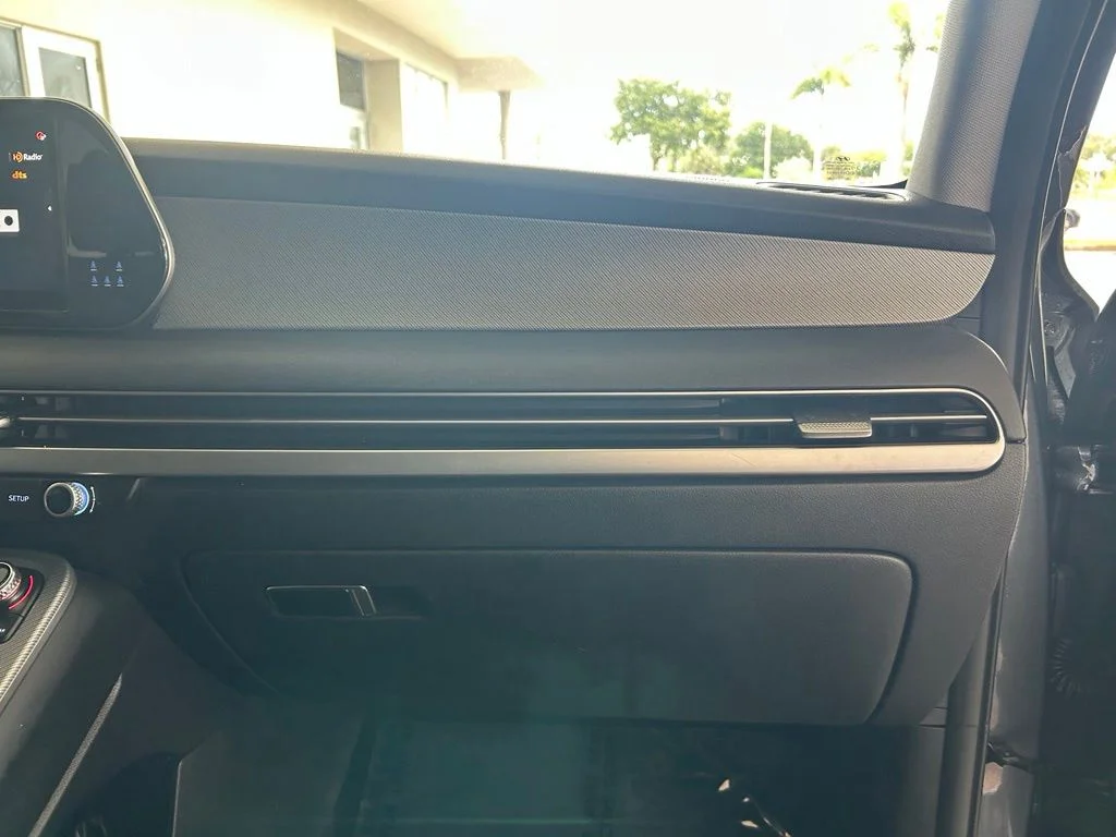 Used 2025 Gray Hyundai SEL image 21