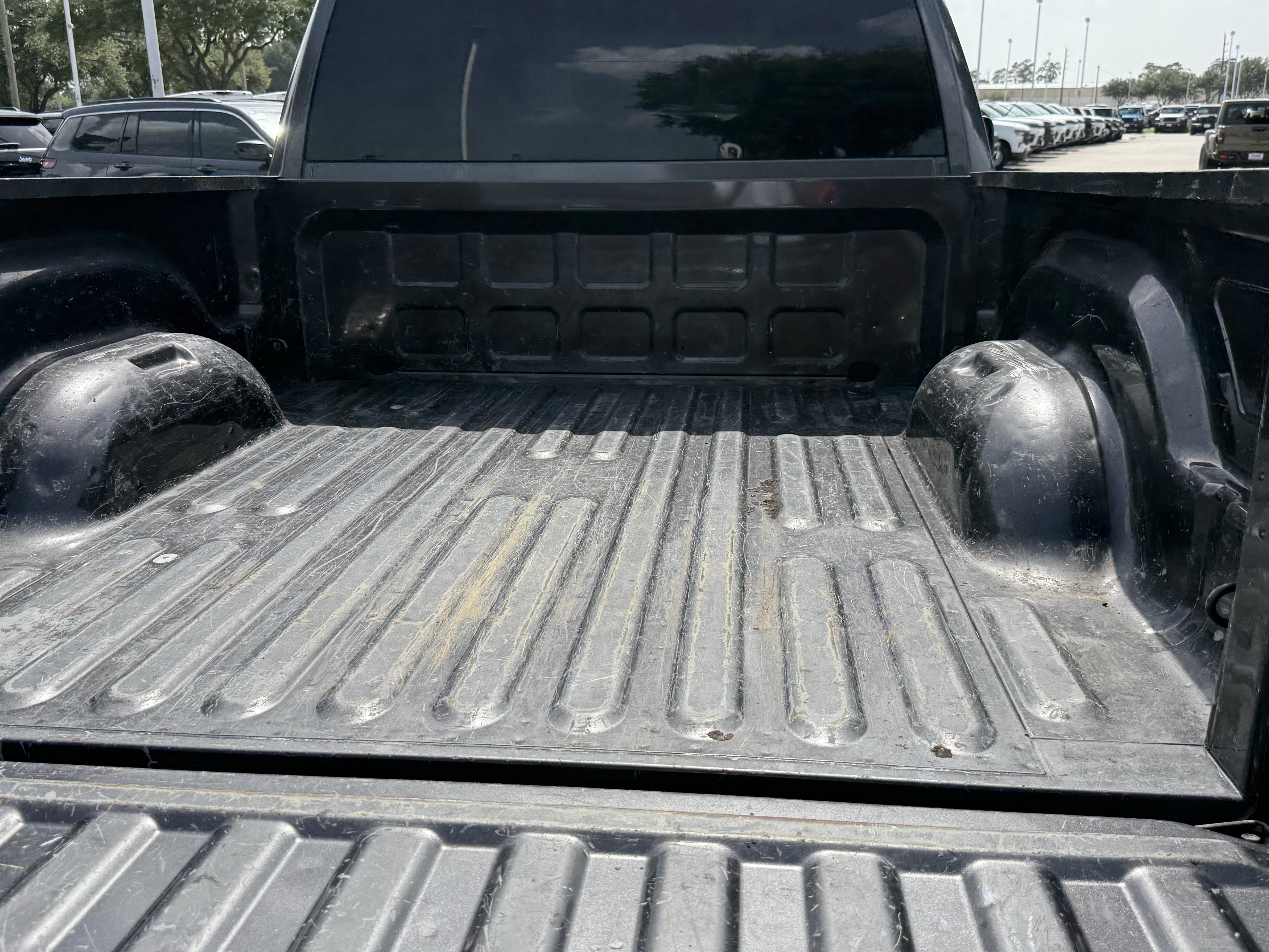 Used 2019 Granite Crystal Metallic Clearcoat Ram Tradesman image 29