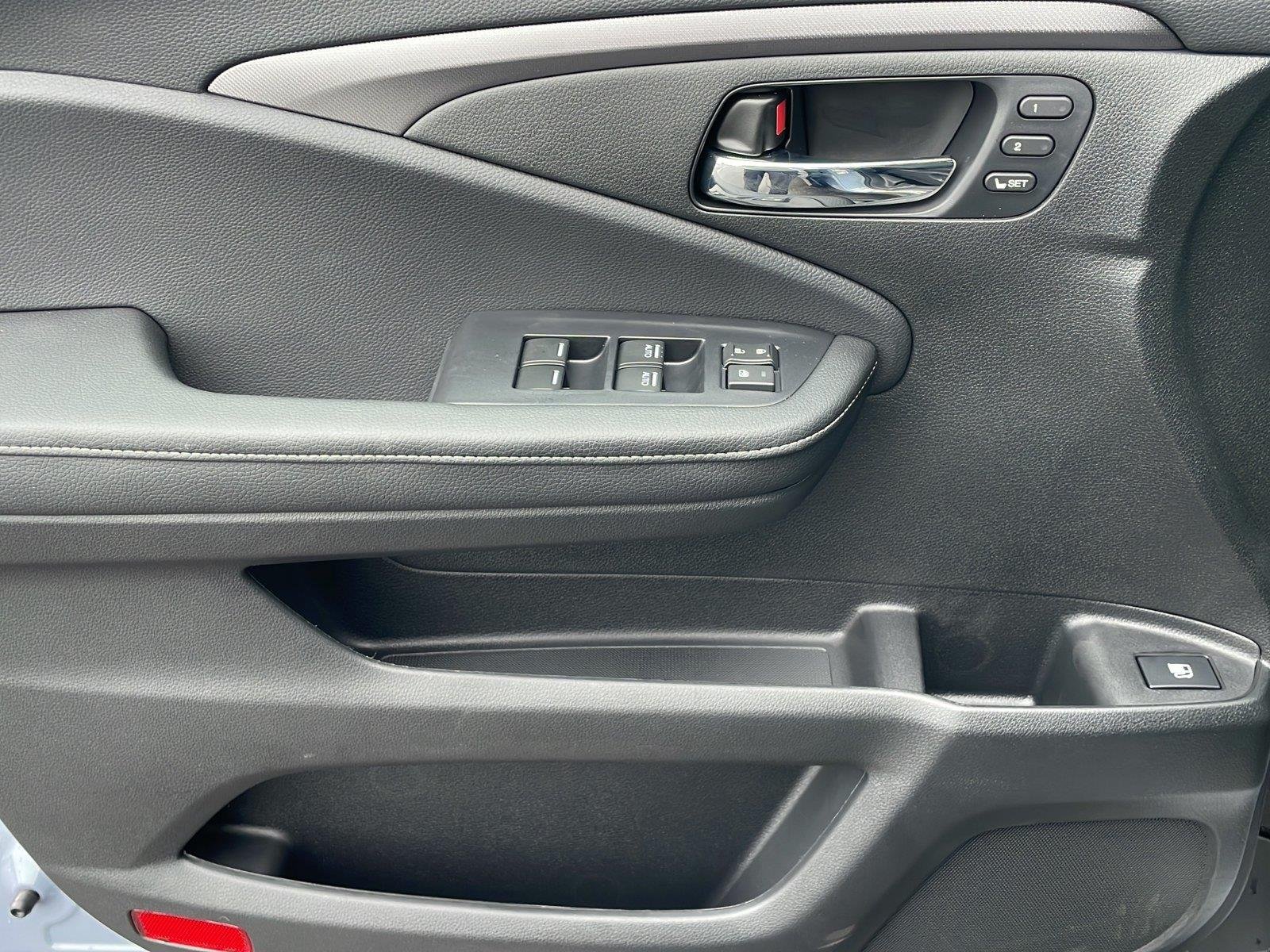 New 2026 Sonic Gray Pearl Honda RTL image 22