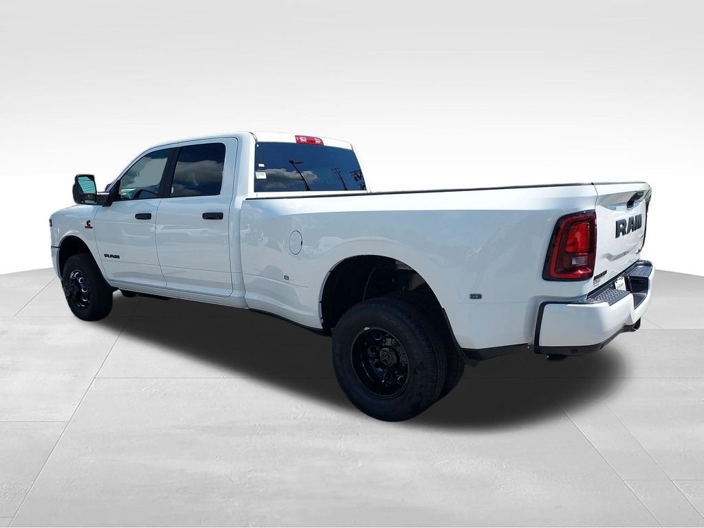 New 2027 White Ram Big Horn image 3