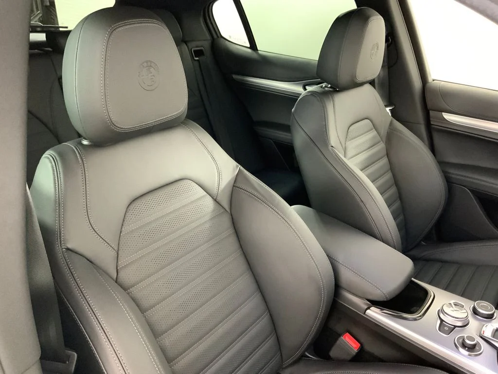 2026 Alfa Romeo Stelvio Base - Photo 34