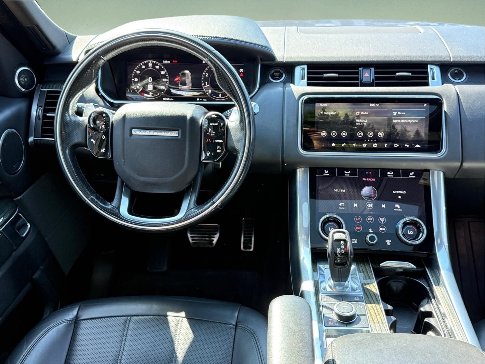 Used 2019  Land Rover Dynamic image 11