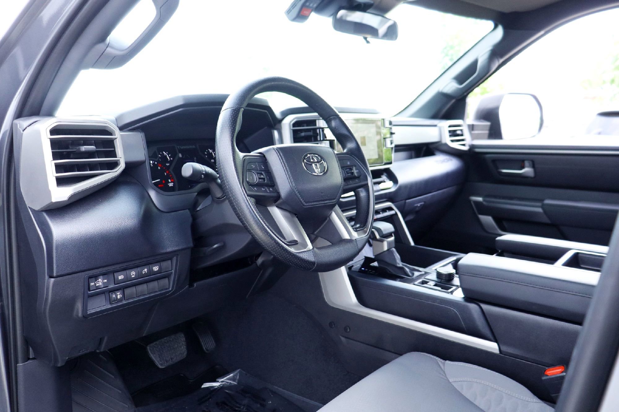 Used 2025 Gray Toyota SR5 image 8