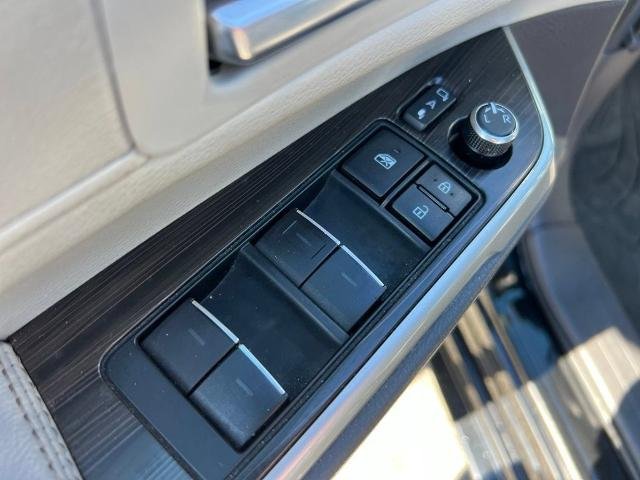 Used 2022 Midnight Black Metallic Toyota  image 20
