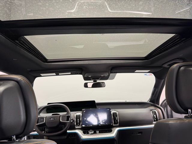 New 2026 Glacier Gray Metallic Tri-Coat Ford Tremor® image 34