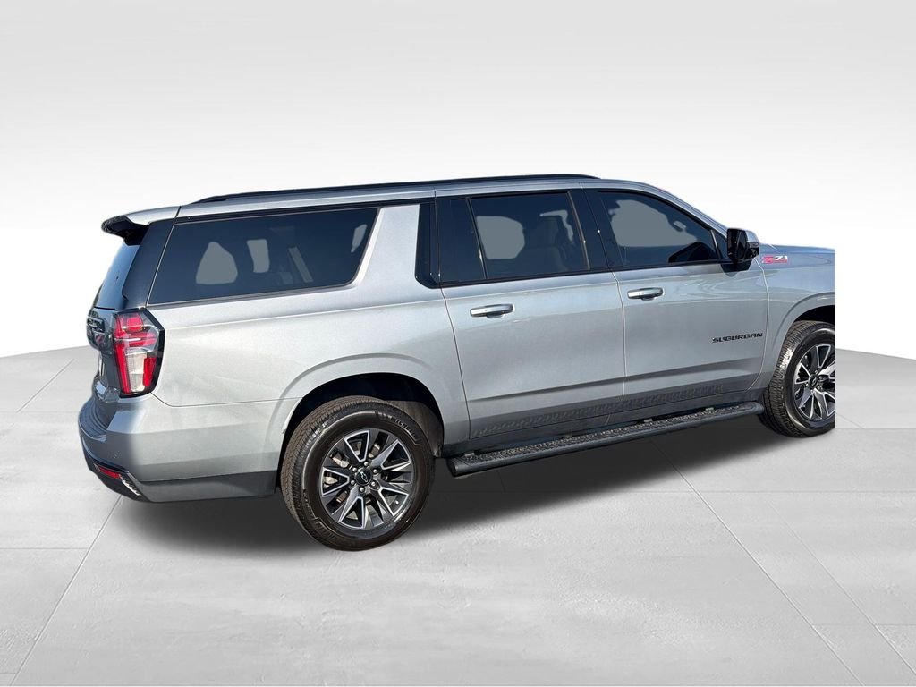 Used 2023 Gray Chevrolet Z71 image 5