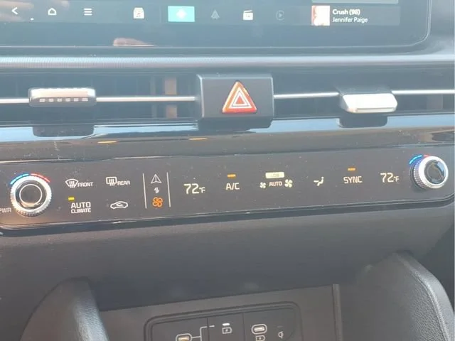 Used 2026  Kia EX image 10