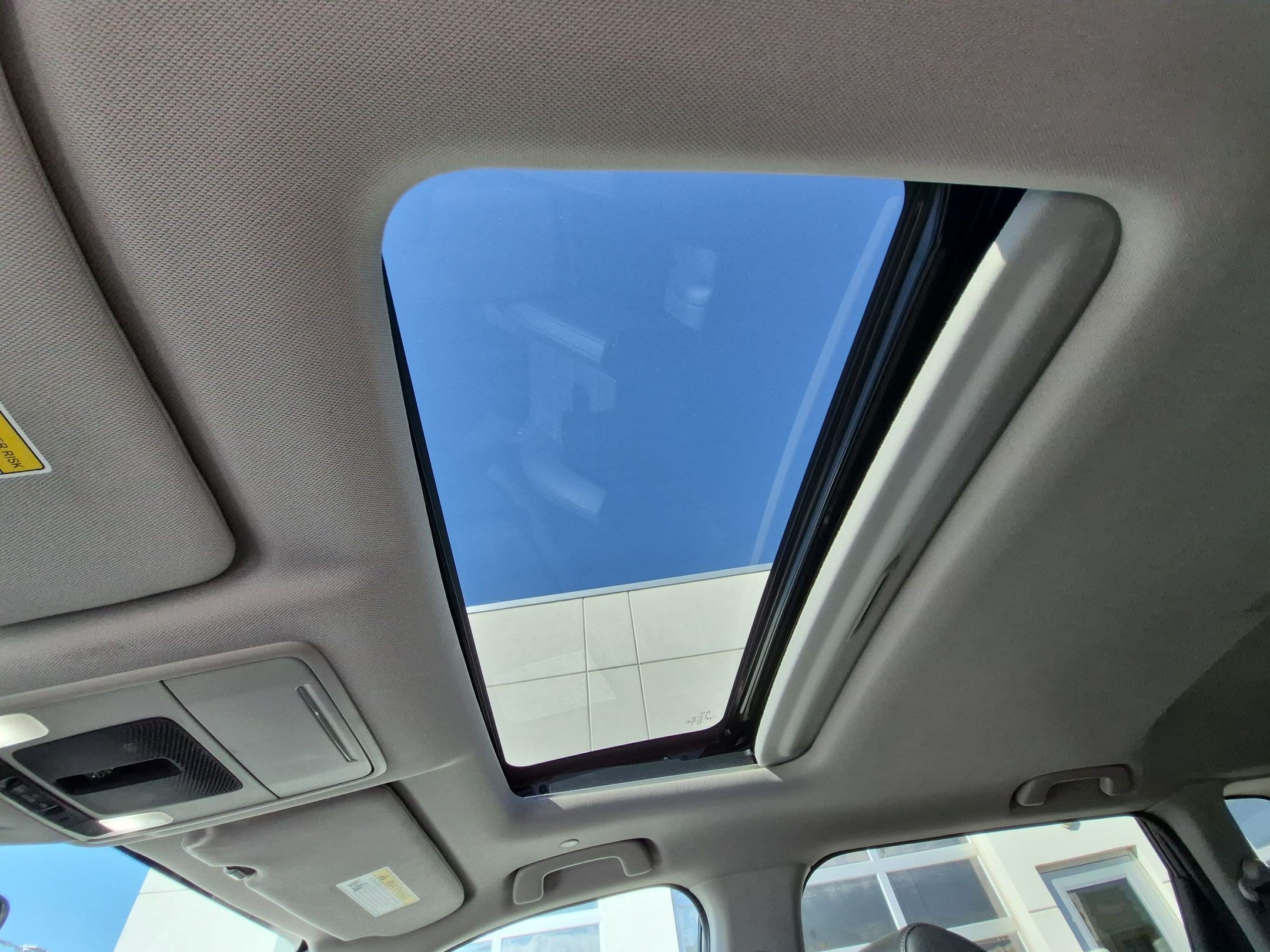 Used 2023 Blue Honda EX-L image 17