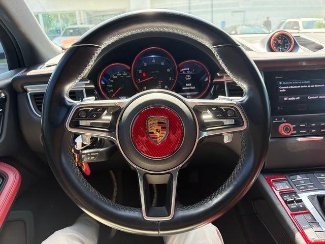 Used 2018  Porsche Base image 6