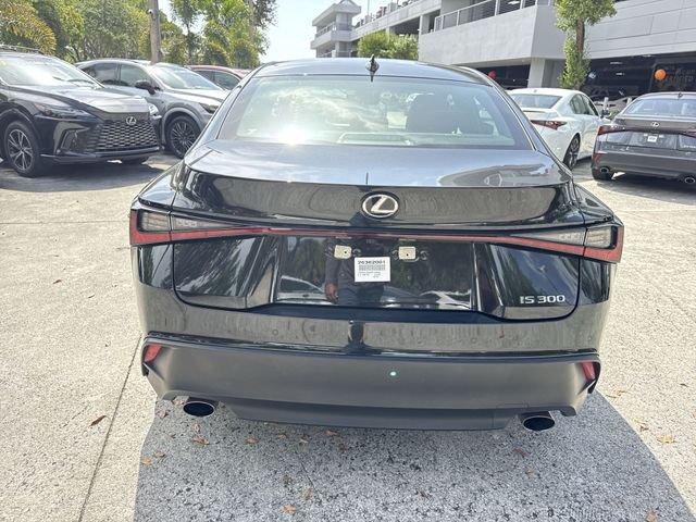 2024 Lexus IS 300 - Photo 24