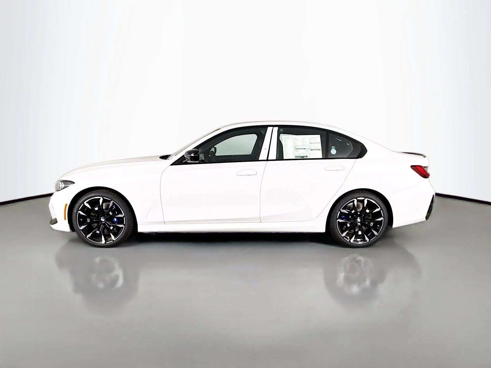 New 2026 Alpine White BMW 330i xDrive image 4
