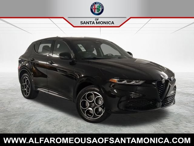 2025 Alfa Romeo Tonale Base