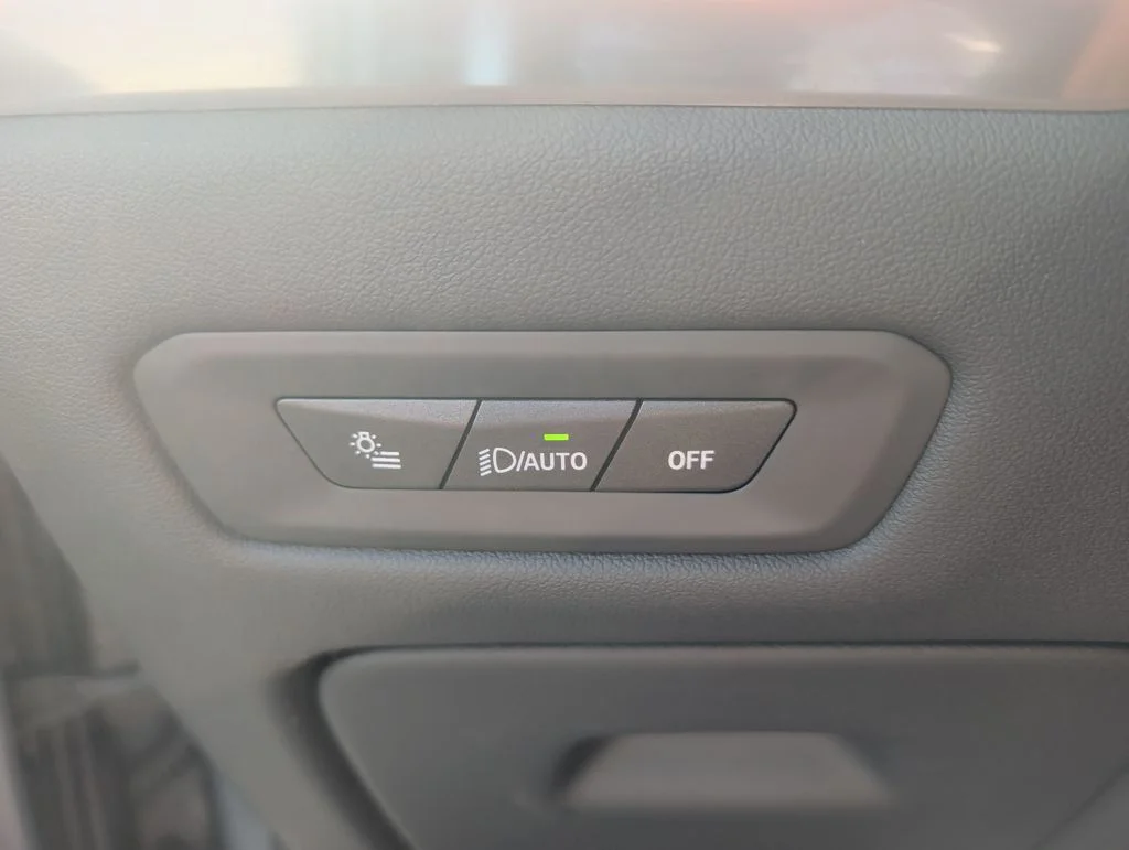 Used 2026 Gray BMW xDrive40i image 30