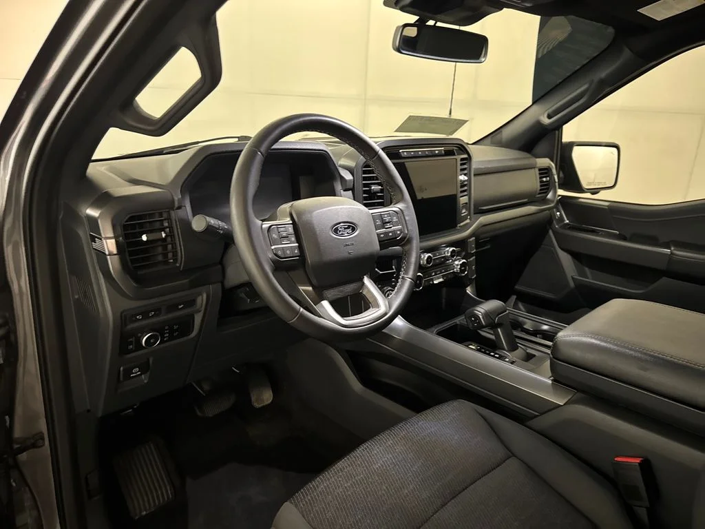 Certified Used 2024 Gray Ford XLT image 5